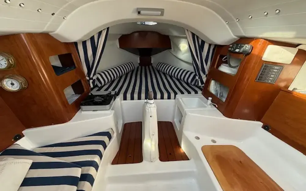 slider 5 Beneteau First 211