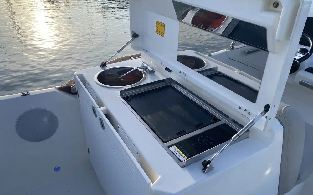 slider 14 Jeanneau Prestige 520 Fly