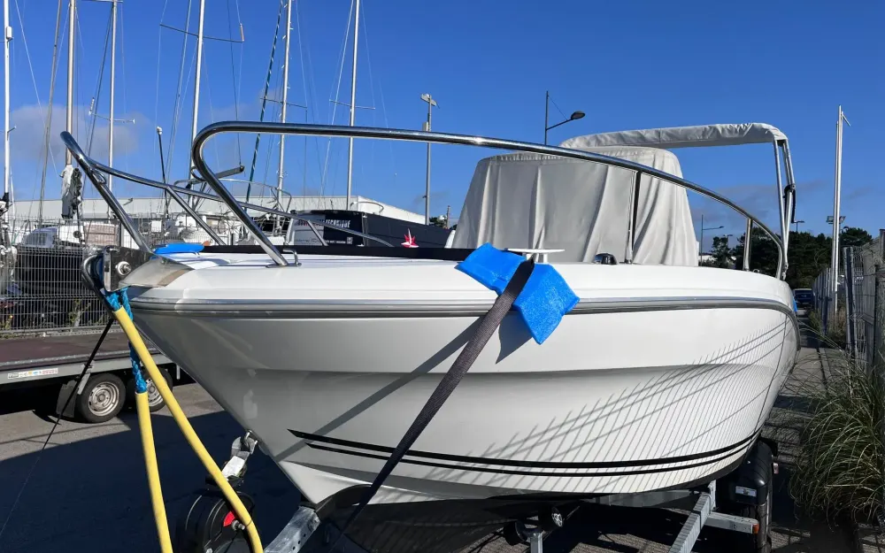 slider 4 Jeanneau Cap Camarat 6.5 CC Serie 2