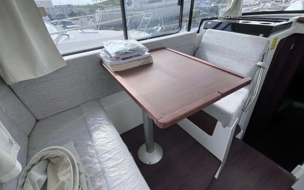 slider 12 Jeanneau Merry Fisher 895 Sport
