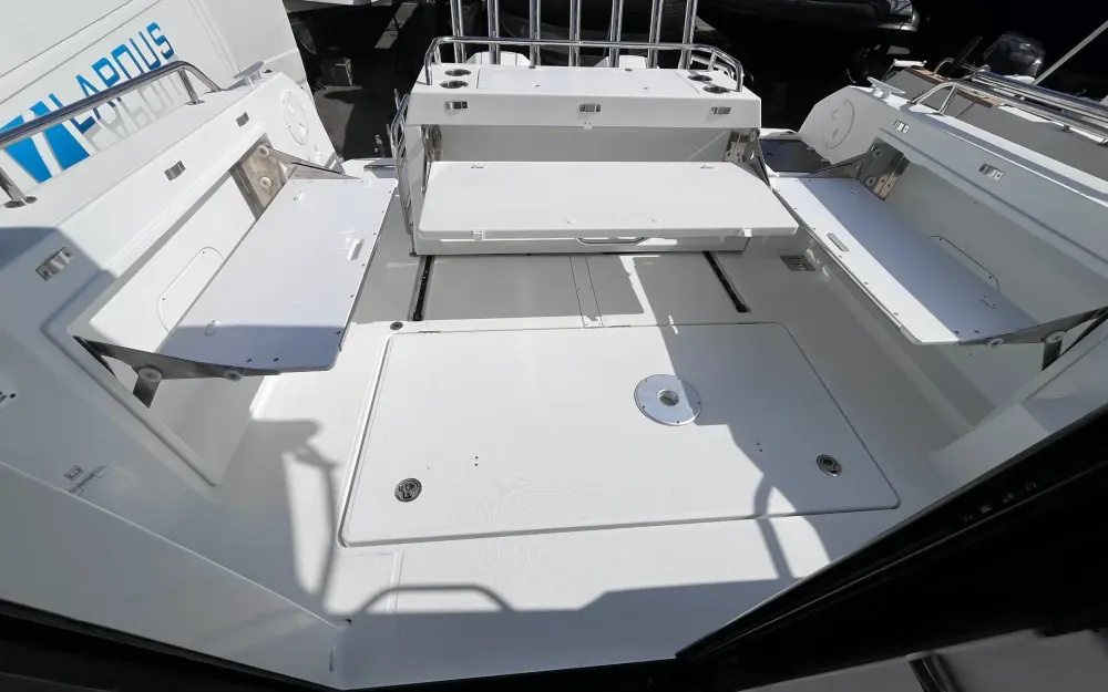 slider 4 Jeanneau Merry Fisher 895 Sport