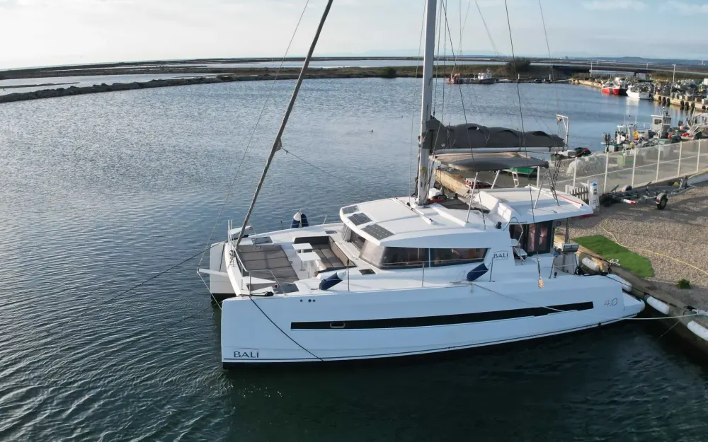 slider 0 Bali Catamarans Bali 4.0