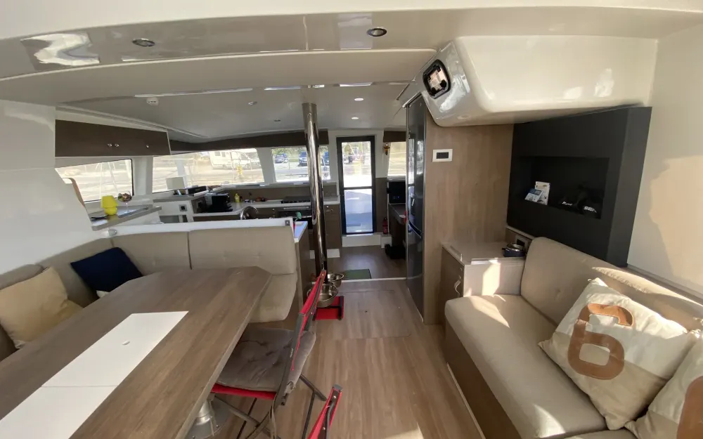 slider 7 Bali Catamarans 4.2