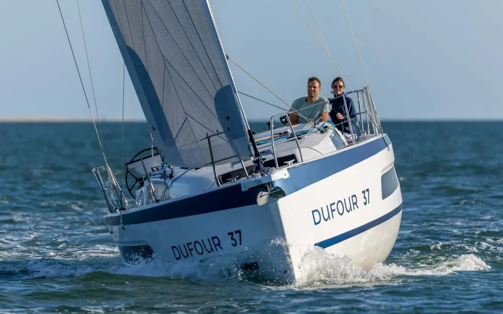 slider 9 Dufour  37