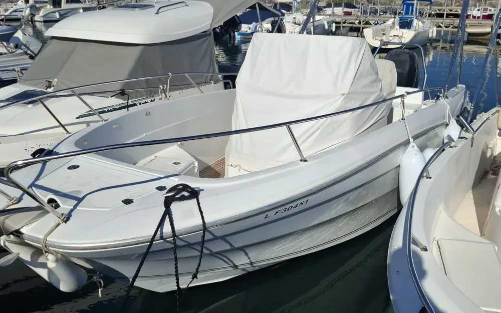 slider 14 Jeanneau Cap Camarat 7.5 CC
