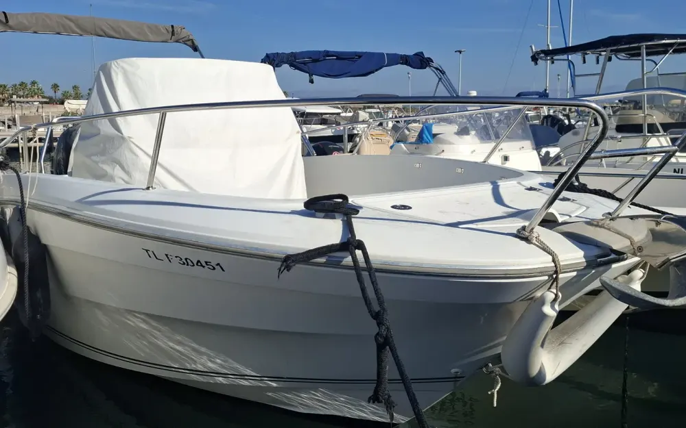 slider 2 Jeanneau Cap Camarat 7.5 CC