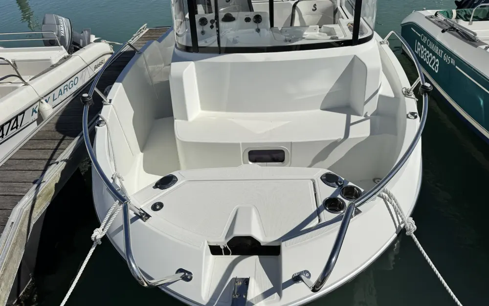 slider 13 Beneteau Barracuda 6