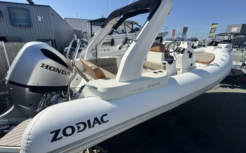 slider 1 Zodiac Medline 7.5