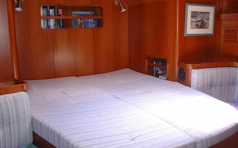 slider 11 Contest Yachts Contest 46