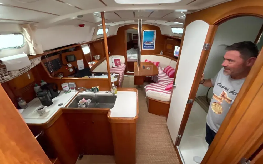 slider 12 Beneteau Oceanis 361