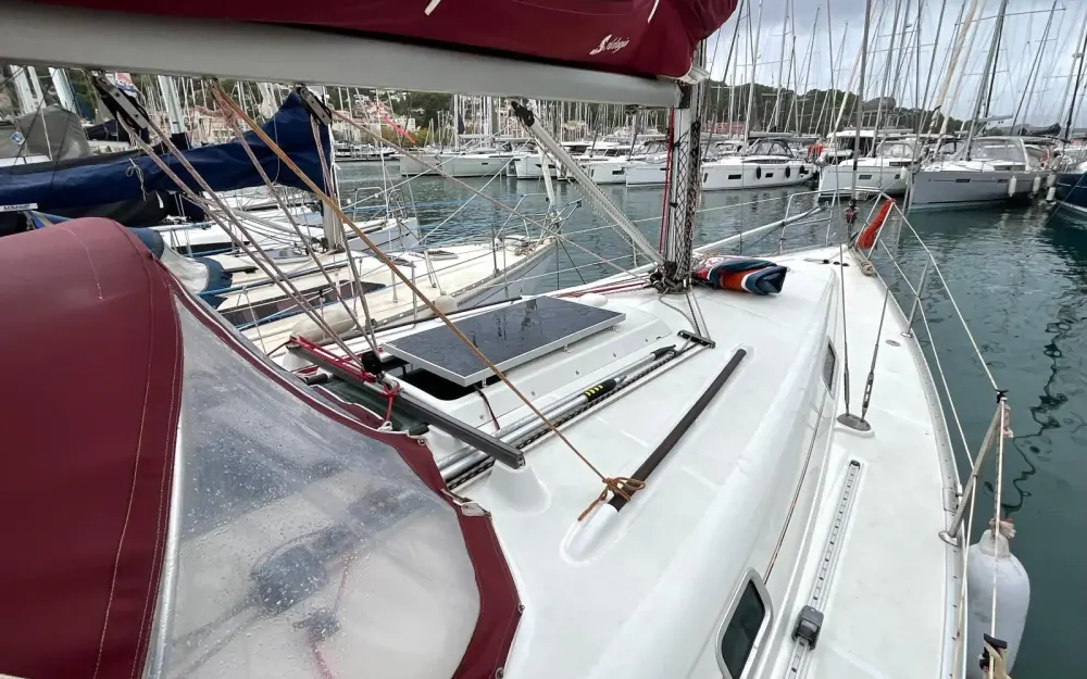 slider 6 Beneteau Oceanis 361