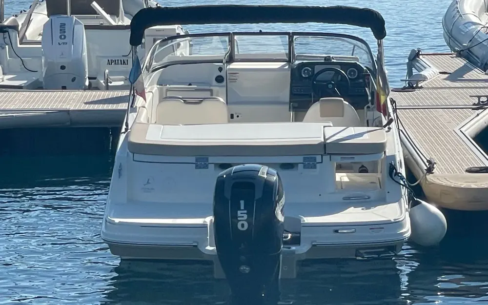 slider 3 Bayliner VR5 Cuddy