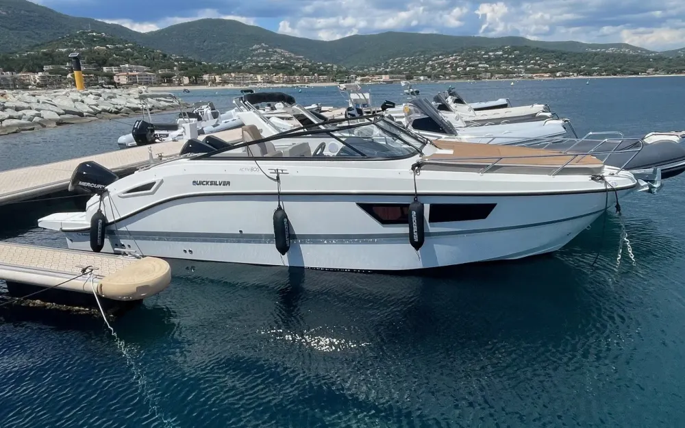 slider 0 Quicksilver Activ 805 Cruiser