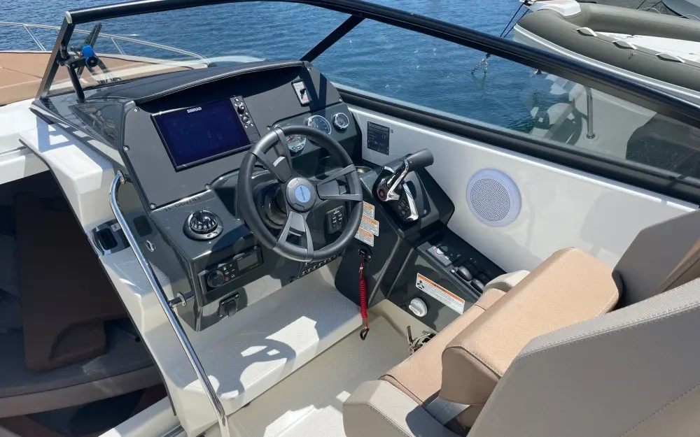 slider 6 Quicksilver Activ 805 Cruiser
