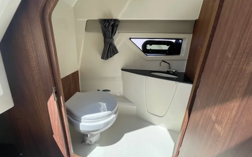 slider 8 Quicksilver Activ 805 Cruiser