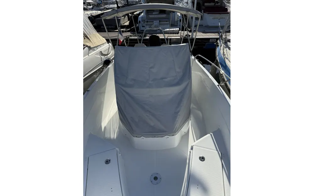 slider 10 Jeanneau Cap Camarat 6.5 CC Serie 3