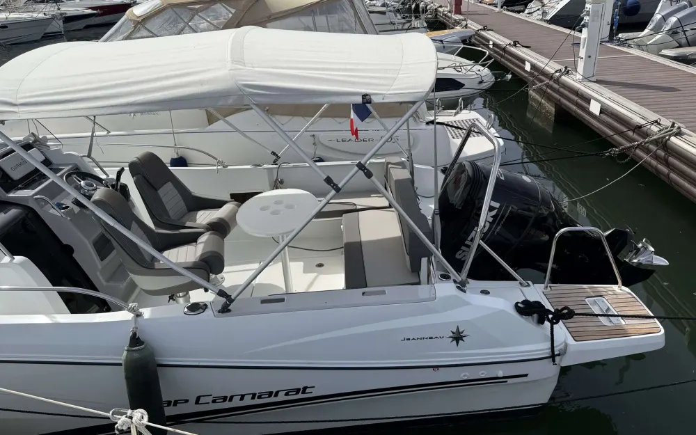 slider 5 Jeanneau Cap Camarat 6.5 CC Serie 3