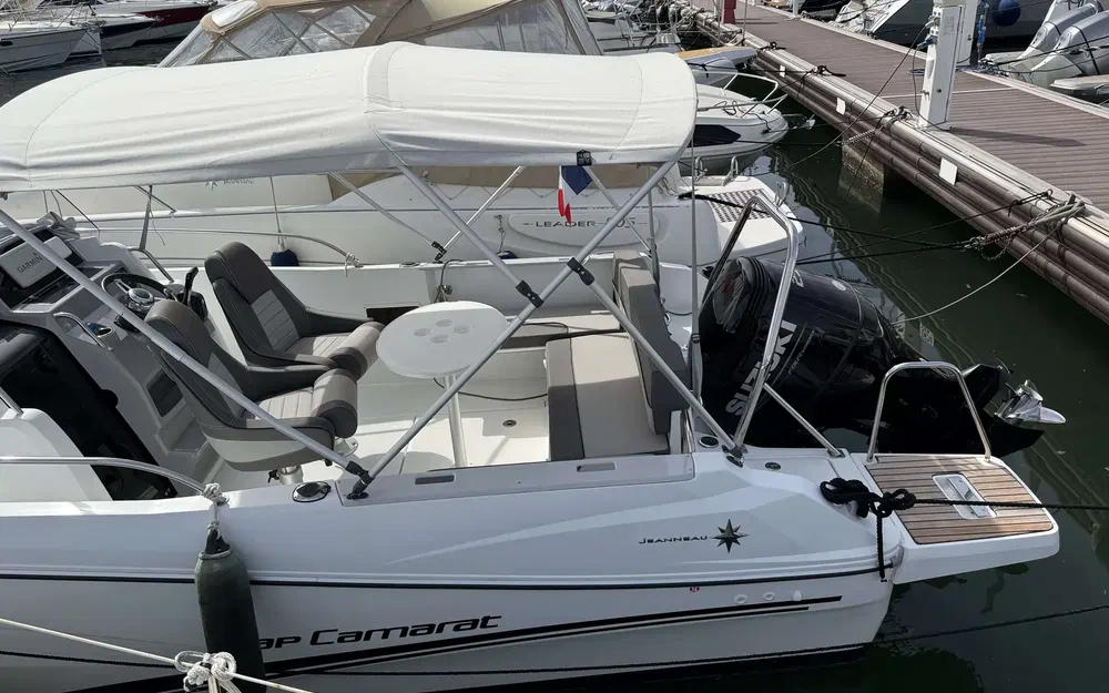 slider 5 Jeanneau Cap Camarat 7.5 CC