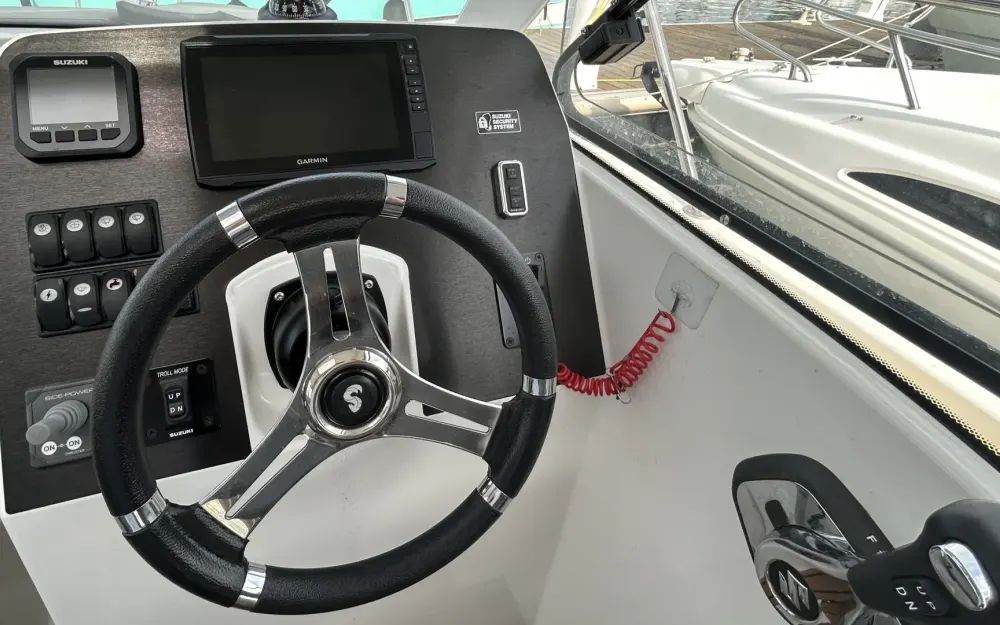 slider 7 Beneteau Antares 8 OB