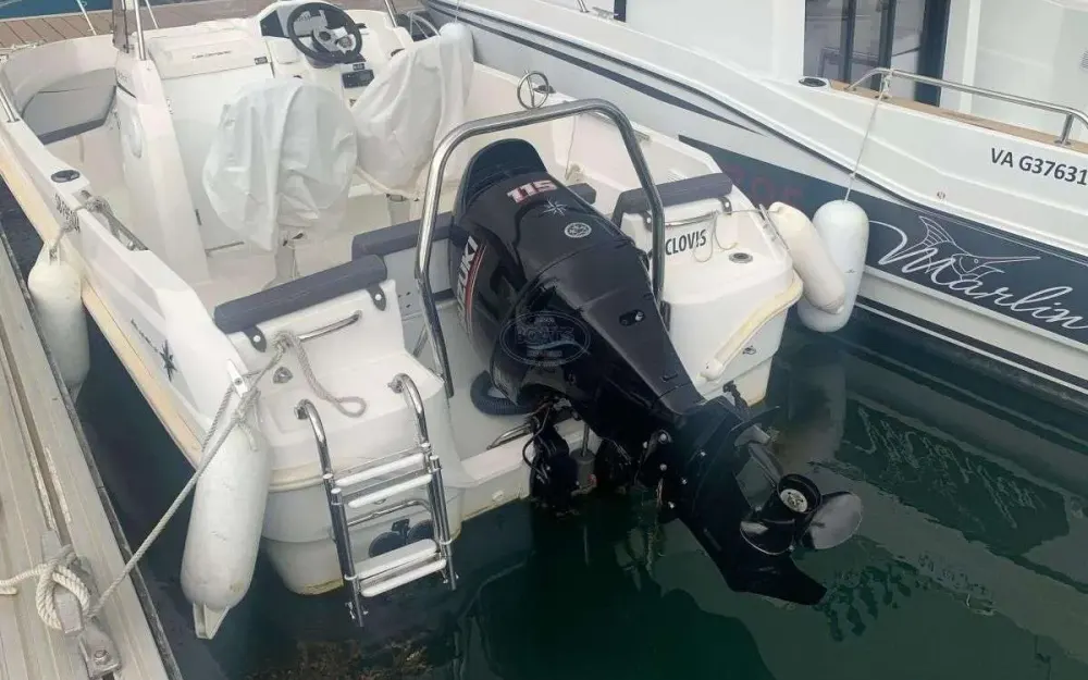 slider 6 Jeanneau Cap Camarat 5.5 CC