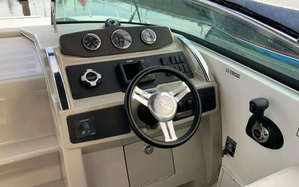 slider 6 Sea Ray Sundancer 265