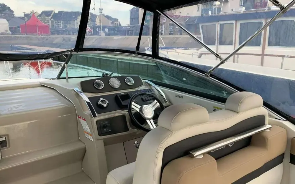 slider 7 Sea Ray Sundancer 265