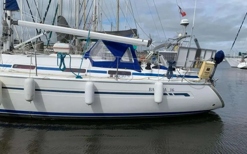 slider 8 Bavaria  36 Cruiser
