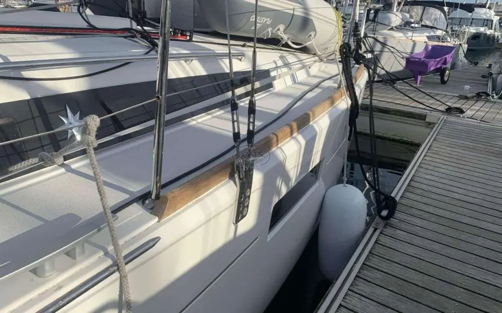 slider 14 Jeanneau Sun Odyssey 349
