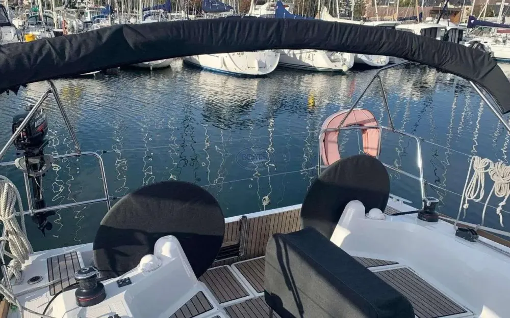 slider 8 Jeanneau Sun Odyssey 349