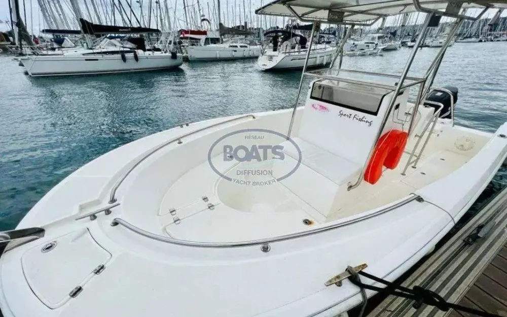 slider 4 Uniquest Marine Uniquest 600