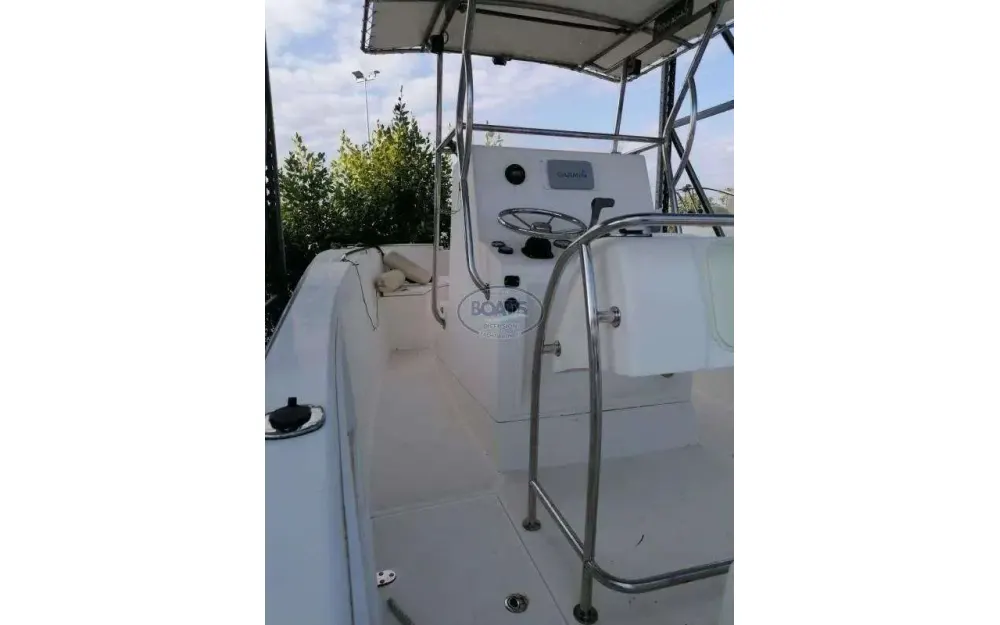 slider 8 Uniquest Marine Uniquest 600