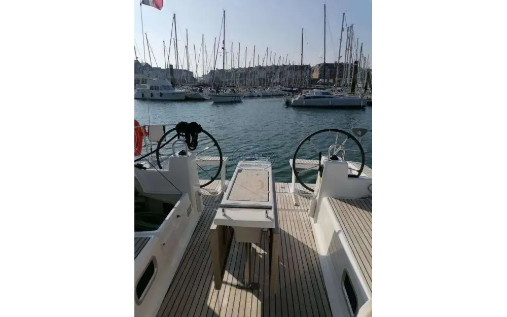 slider 3 Beneteau Oceanis 38.1