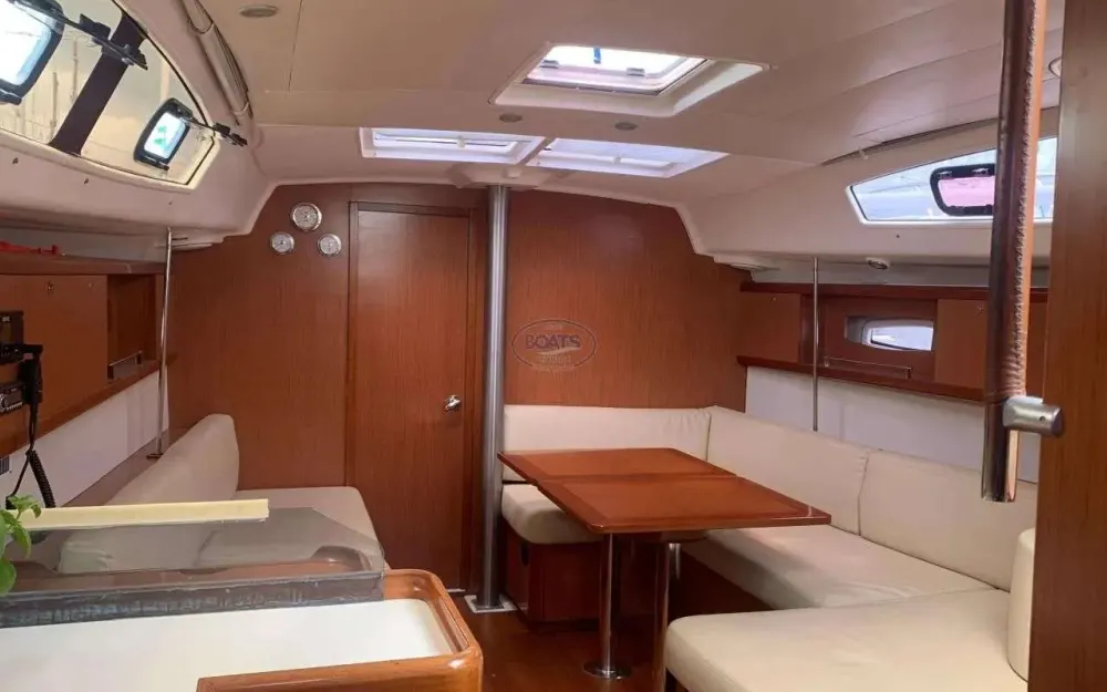 slider 14 Beneteau Oceanis 40