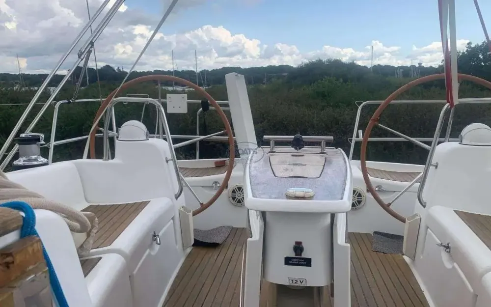 slider 6 Beneteau Oceanis 40