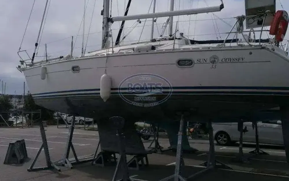 slider 2 Jeanneau Sun Odyssey 33