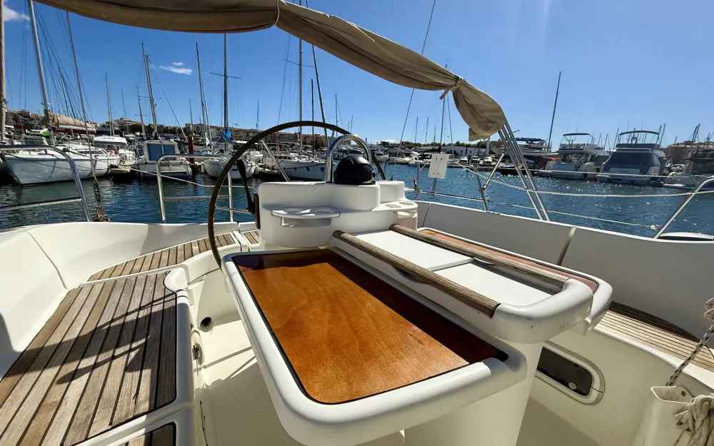 slider 3 Beneteau Oceanis 351
