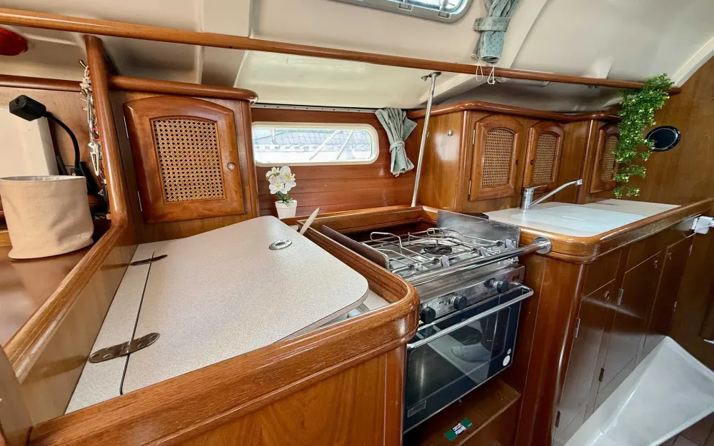 slider 6 Beneteau Oceanis 351
