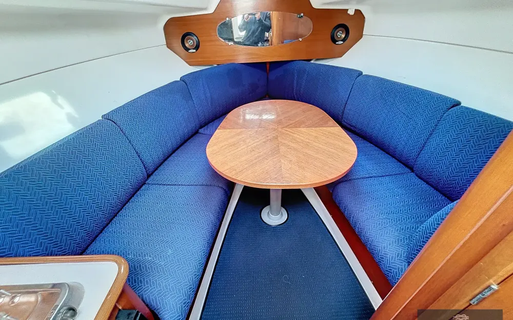 slider 12 Beneteau Flyer 701
