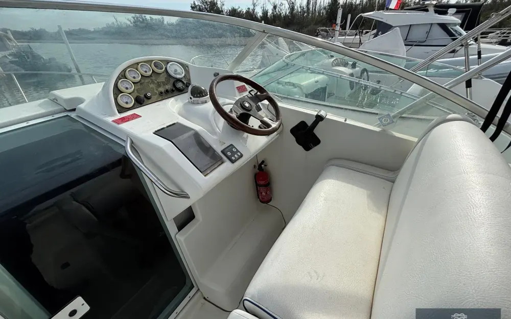 slider 1 Beneteau Flyer 701