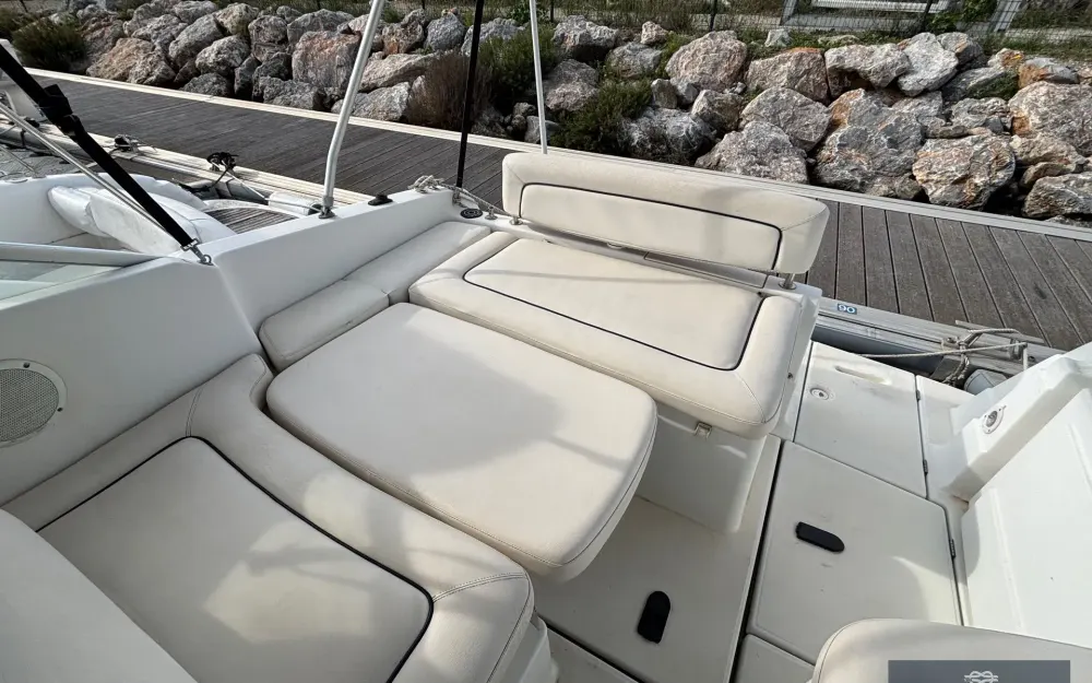 slider 3 Beneteau Flyer 701