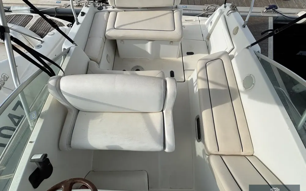 slider 8 Beneteau Flyer 701