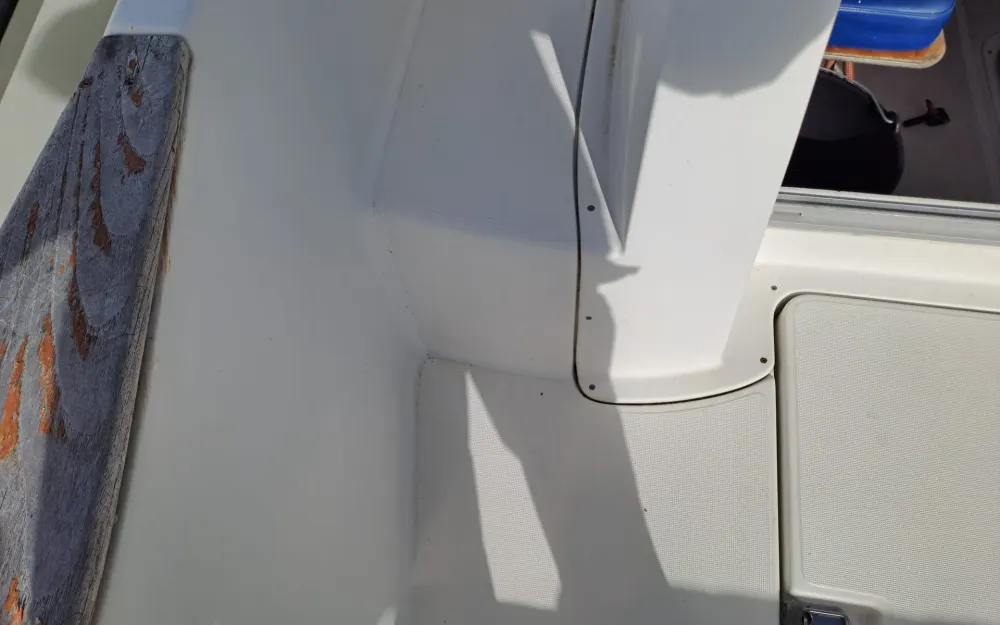 slider 16 Beneteau Antares 620 Fishing