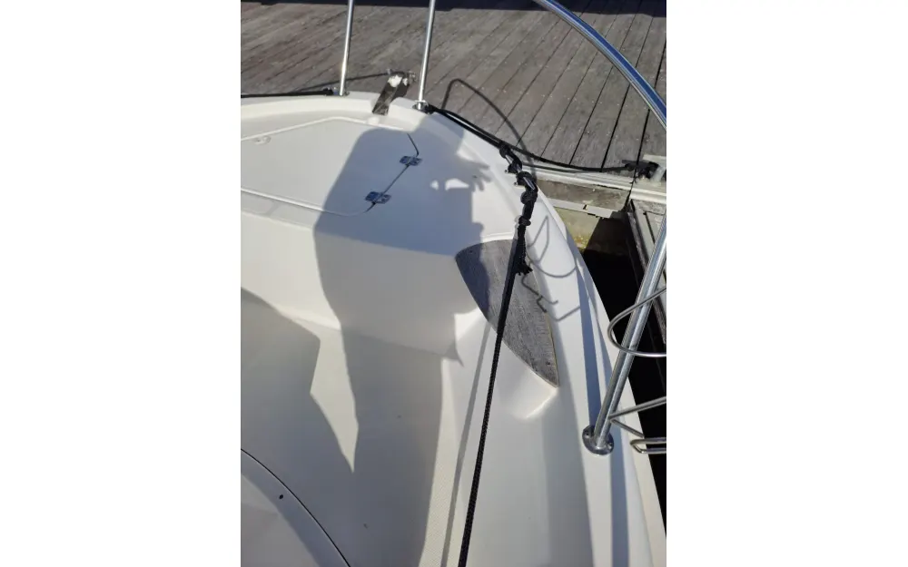 slider 23 Beneteau Antares 620 Fishing
