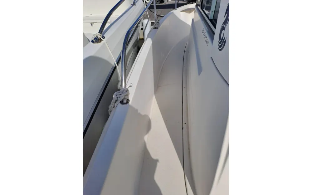 slider 26 Beneteau Antares 620 Fishing