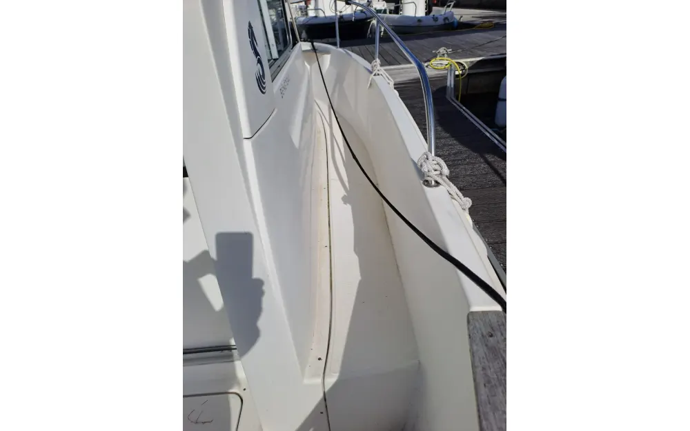 slider 27 Beneteau Antares 620 Fishing