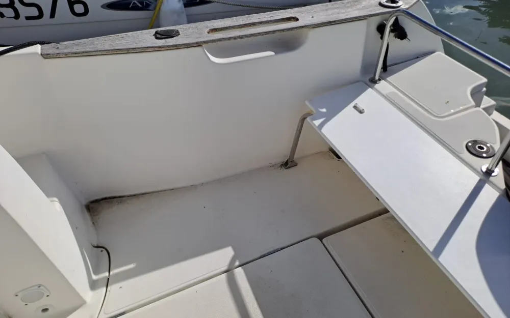 slider 29 Beneteau Antares 620 Fishing