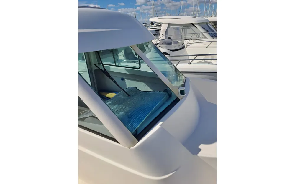 slider 34 Beneteau Antares 620 Fishing