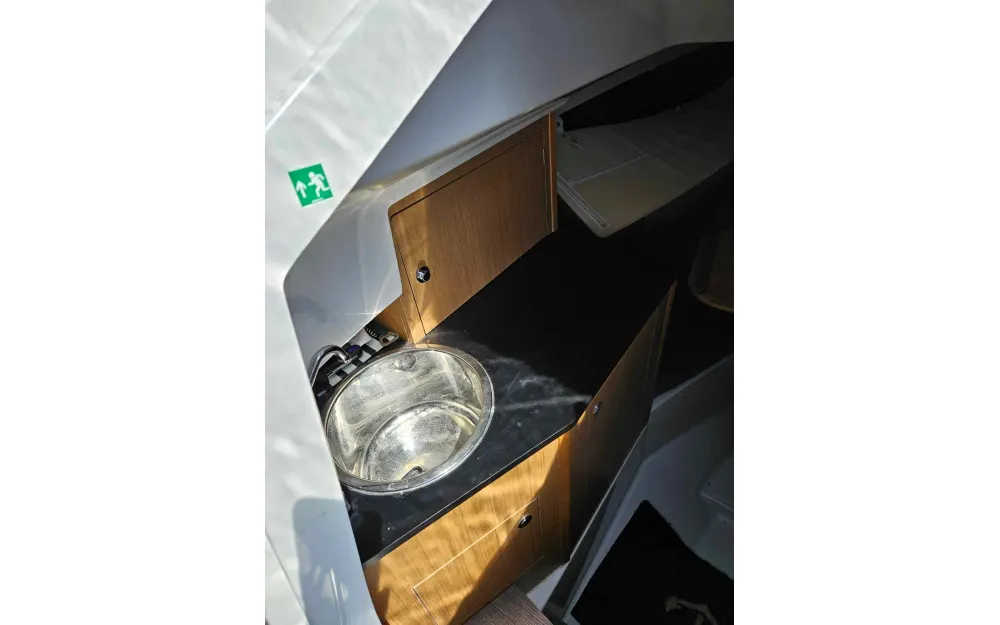 slider 9 Beneteau Flyer 8 SUNdeck