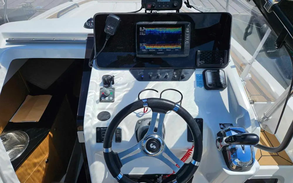 slider 10 Beneteau Flyer 8 SUNdeck