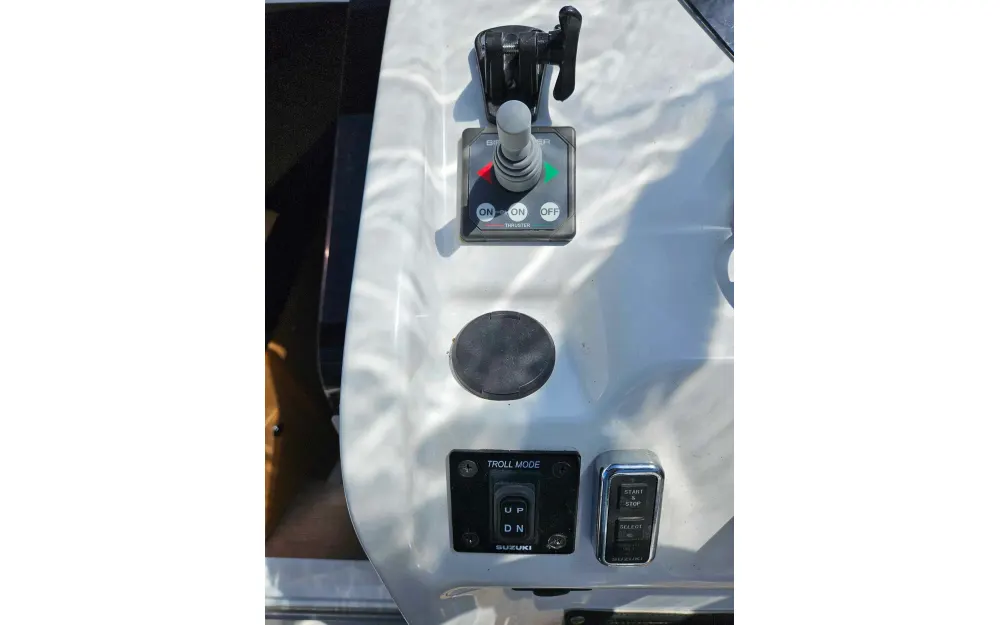 slider 11 Beneteau Flyer 8 SUNdeck